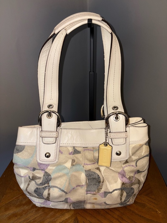Coach Handbags - Coach Hampton Signature Multi Color Canvas Bag